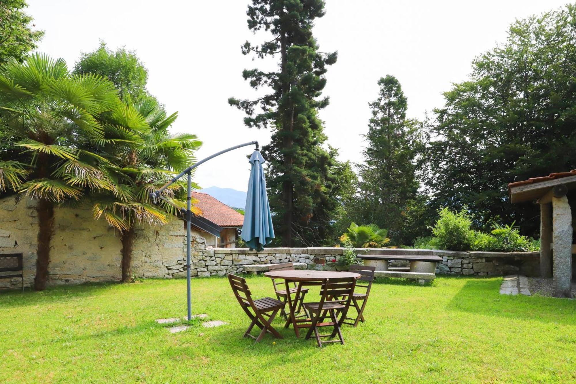 Mauremile Pella Exterior foto